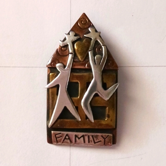 Mixed Metal Family Pin - Picture 1 of 4